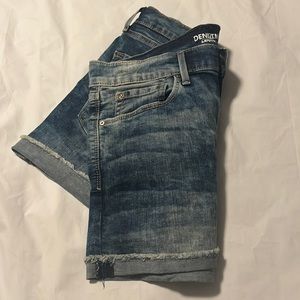 Levi’s Denizen High-Rise Shortie Shorts